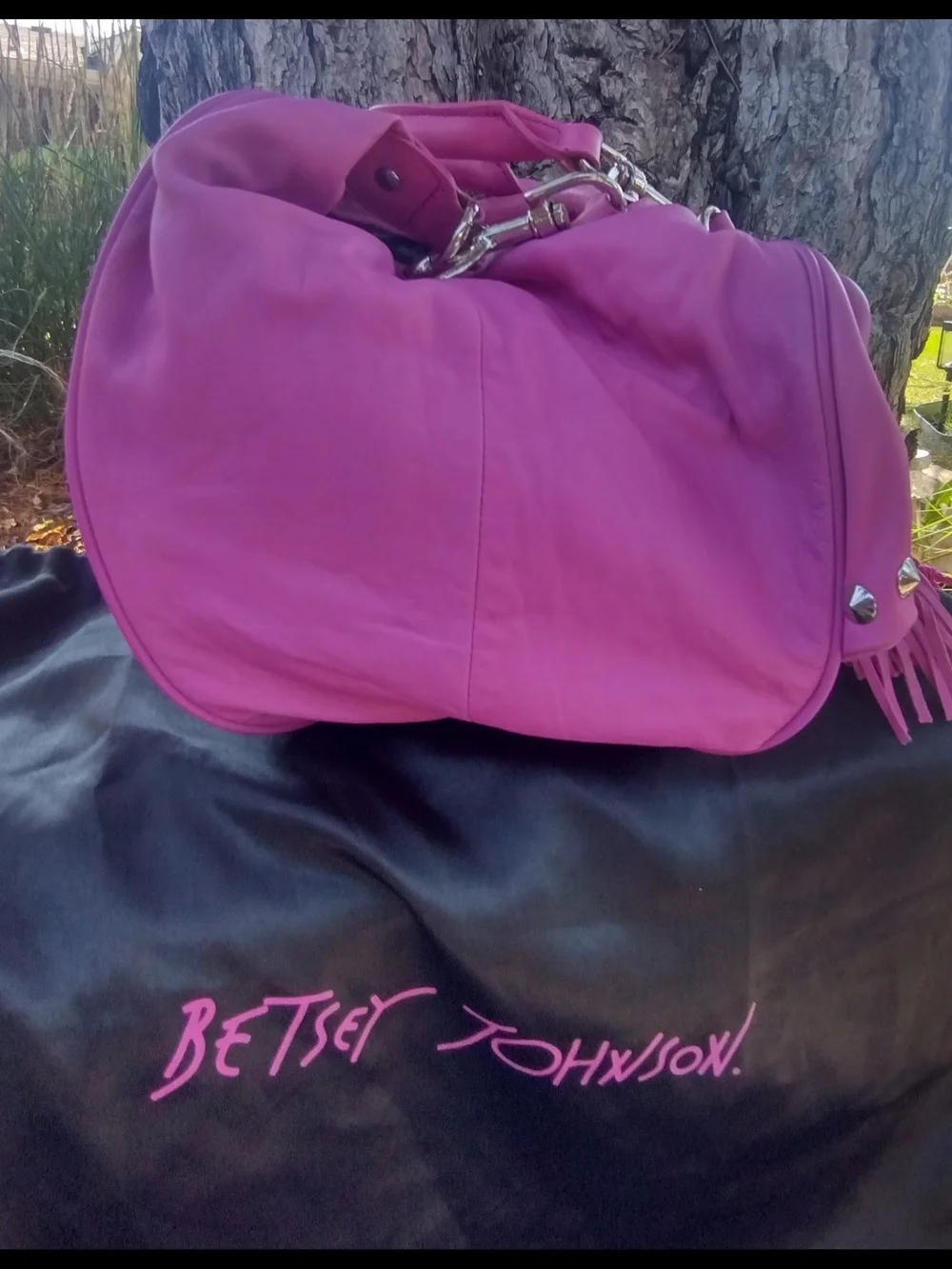 Betsey Johnson detailing arrows everyday